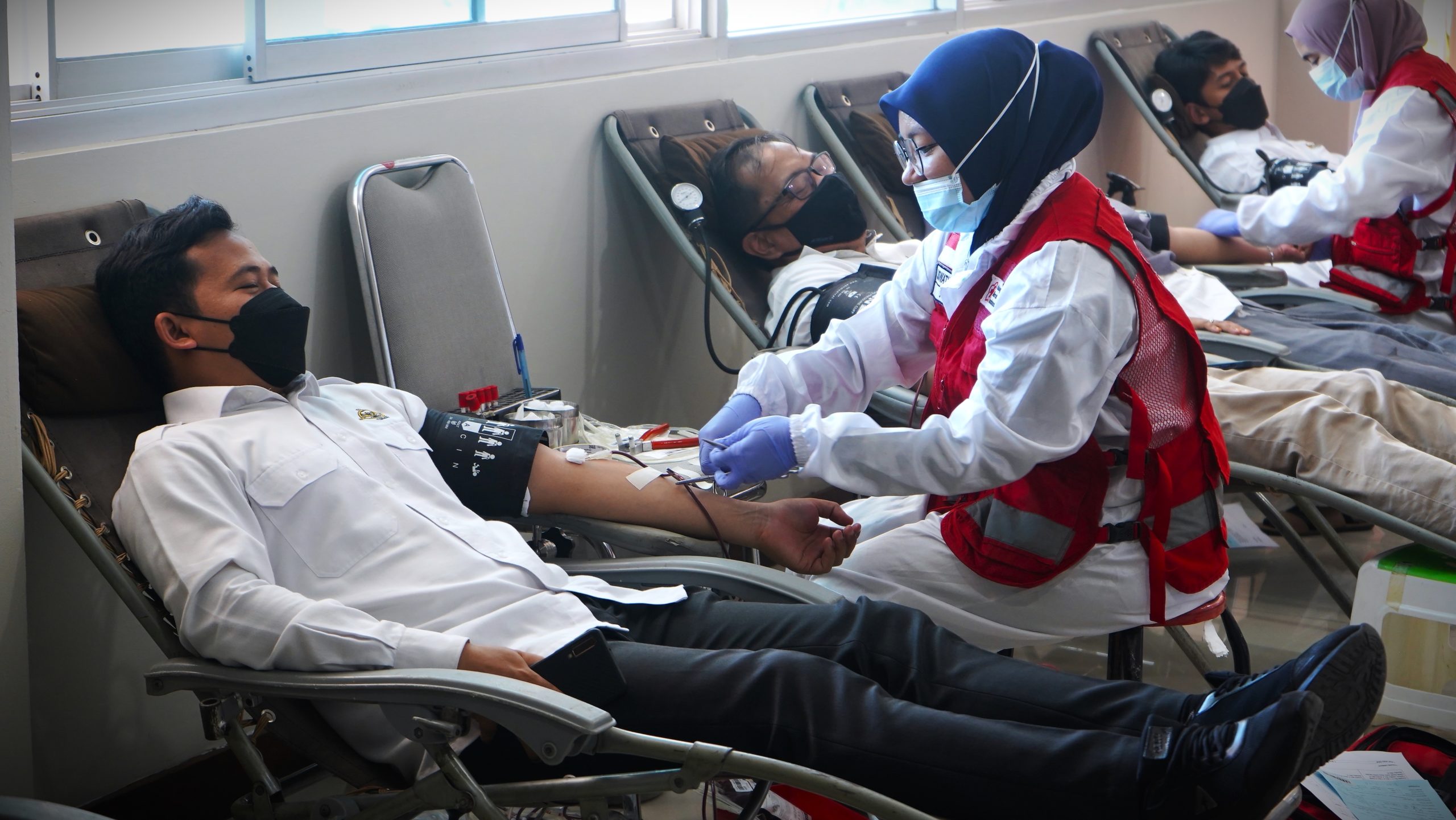 Kegiatan Donor Darah di Bondowoso: Menjaga Stok Darah Melalui Sinergi Lintas Sektor